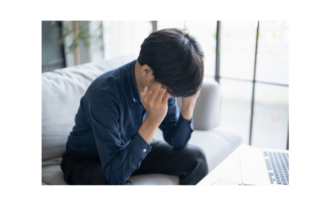 Man experiencing chronic pain finding relief through hypnotherapy for pain.